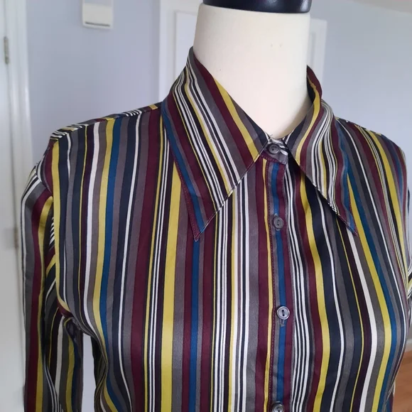 Express Silk button-down down shirt - Picture 2 of 10